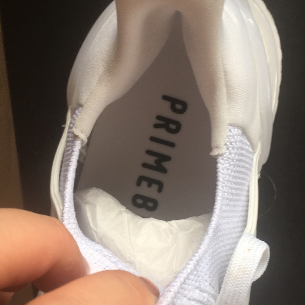 **SOLD** Adidas Ultraboost White - Picture 5 of 12